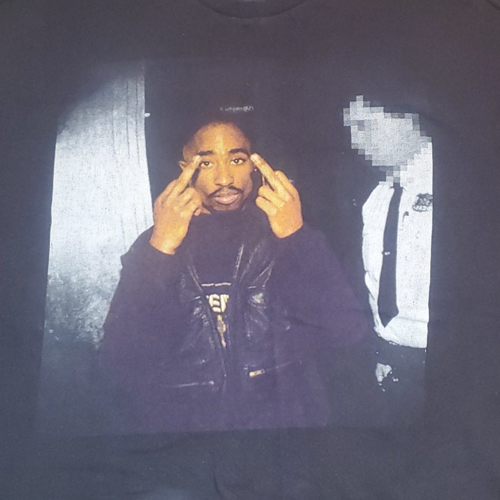 Tupac shirt